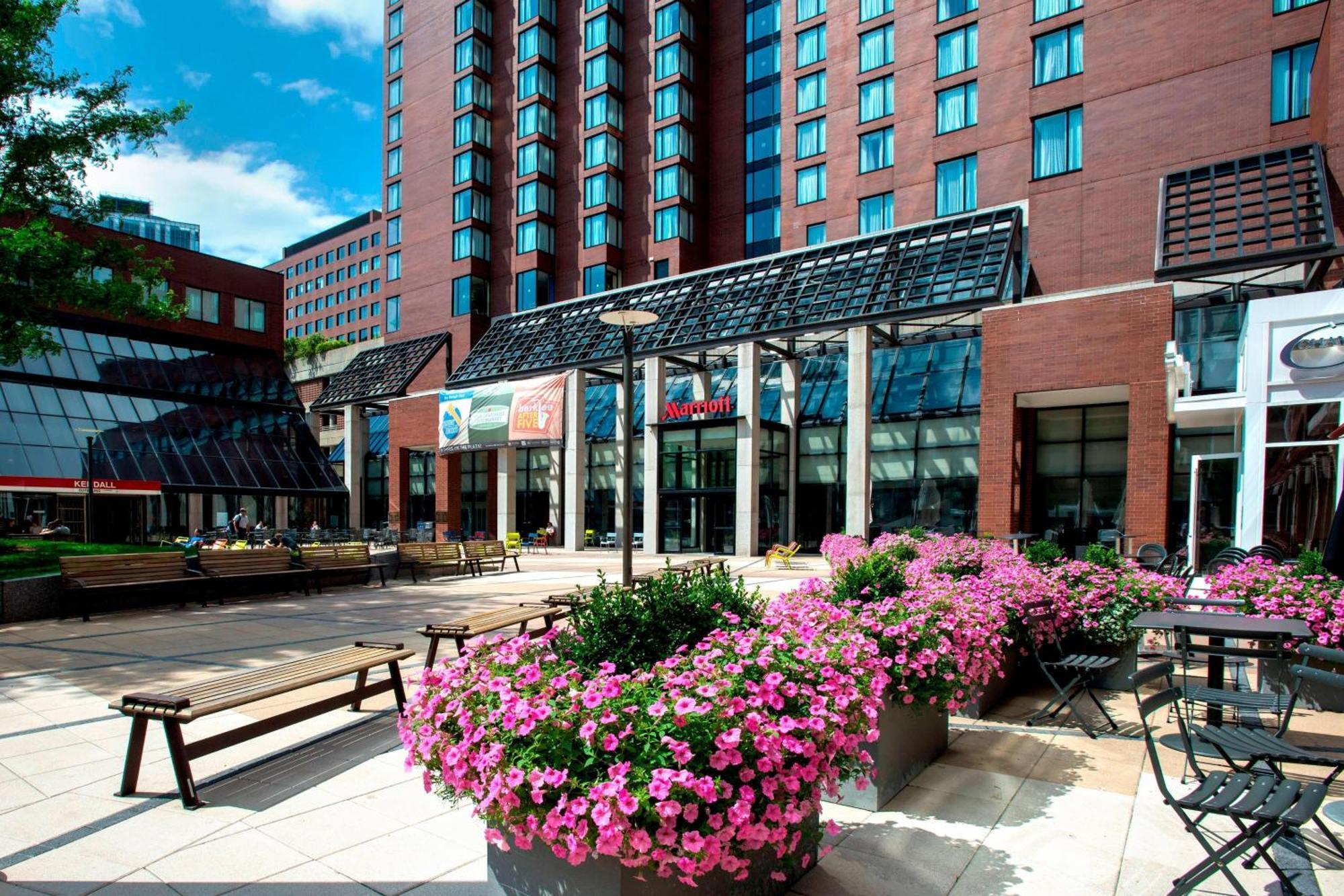 Hotel Boston Marriott Cambridge Esterno foto